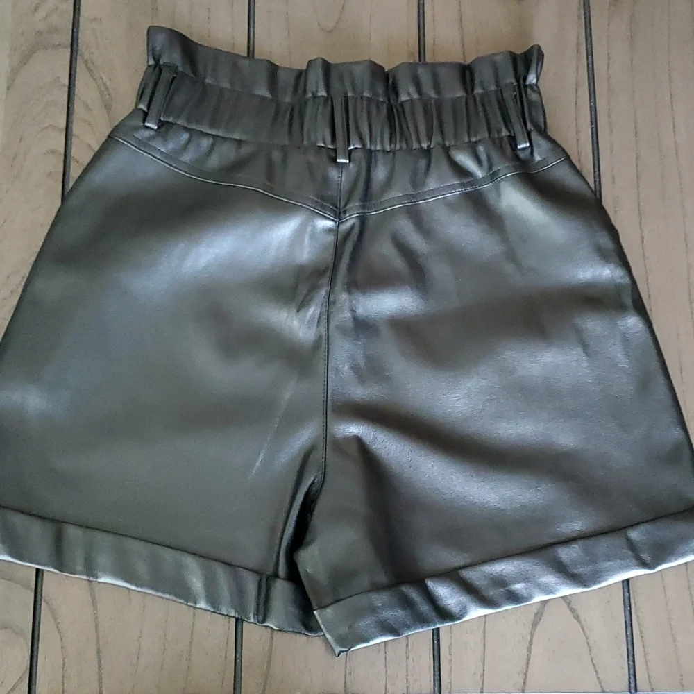 IMPERIAL Faux Leather Paperbag Shorts, Black, M